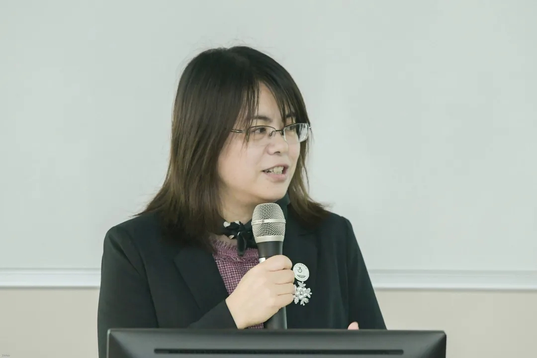 林娜部长讲话